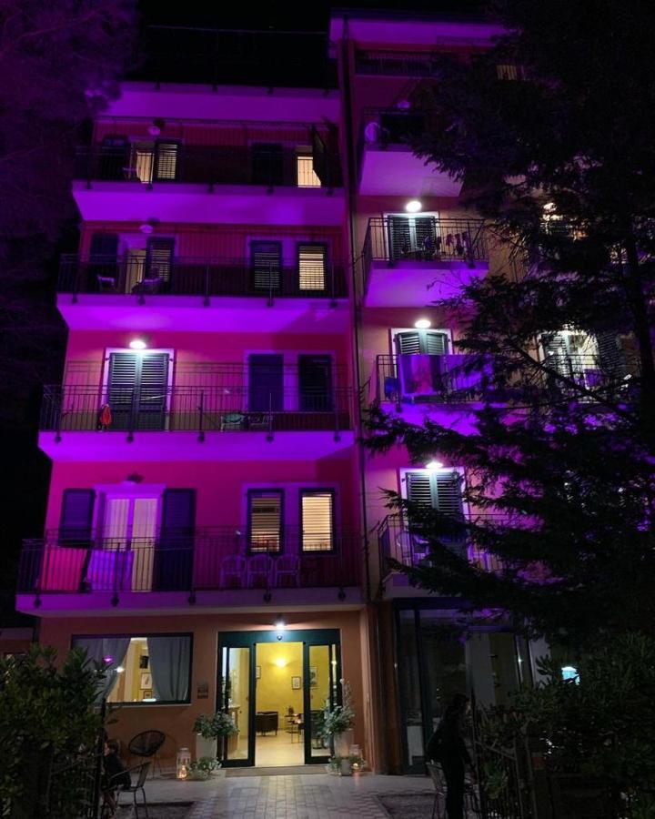 Hotel B&B Des Bains Milano Marittima Extérieur photo